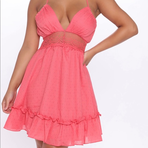Pink crochet trim backless lined flare dress - Picture 2 of 7